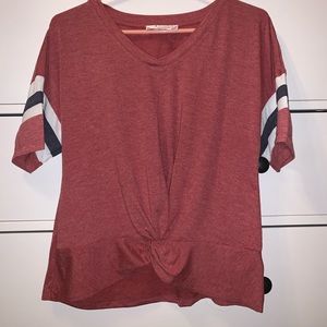Light brown/dark red front knot shirt m